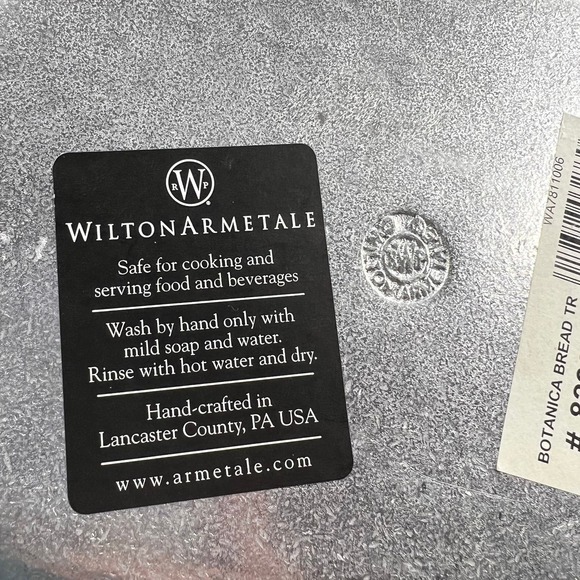 Wilton Armetale Rectangle 3D Etched Design Botanica Bread Serving Platter Tray - Picture 2 of 9